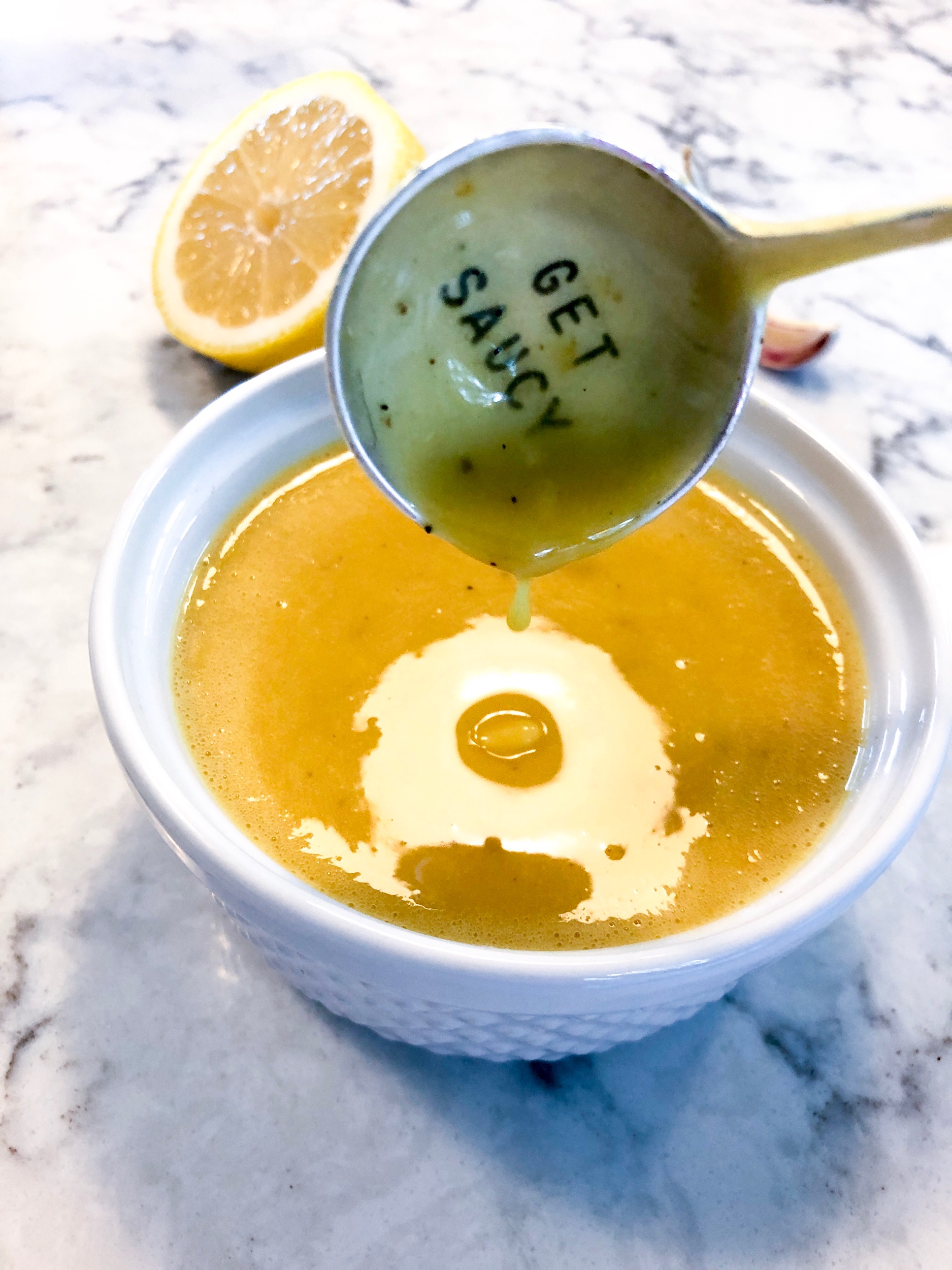 Authentic Anchovy Caesar Salad Dressing de socio in the kitchen