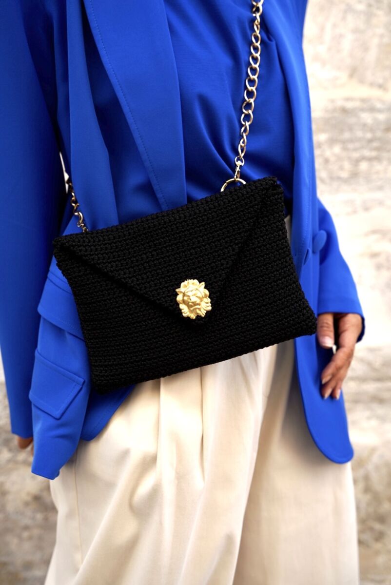 Lion (Black) envelope bag Desperate Design