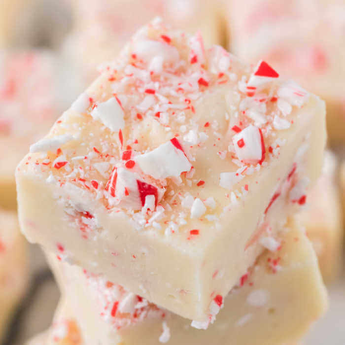 4 easy ingredients for peppermint fudge recipe
