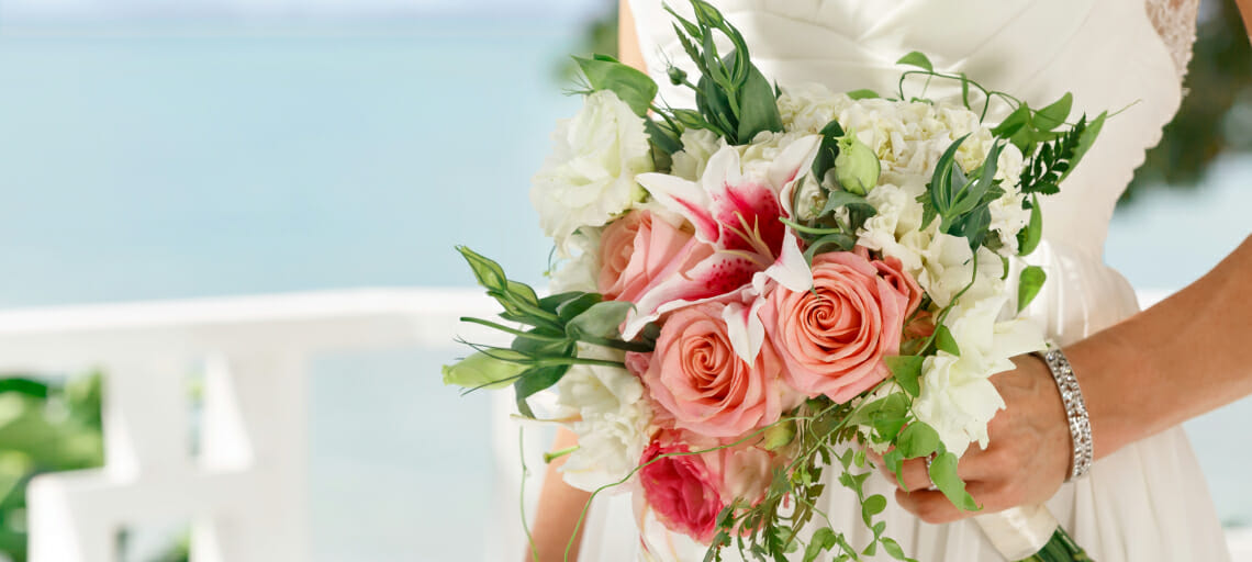 8 Spring Wedding Bouquets That'll Dazzle the Beach Aisle