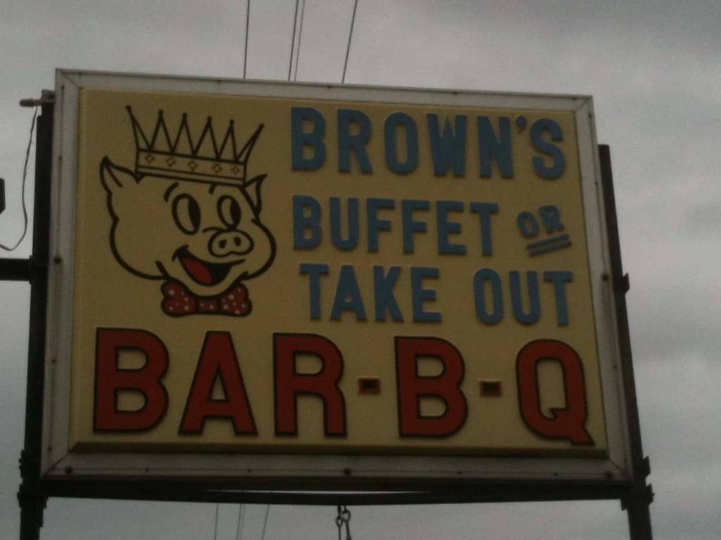 Brown's BBQ, Kingstree, SC Destination BBQ