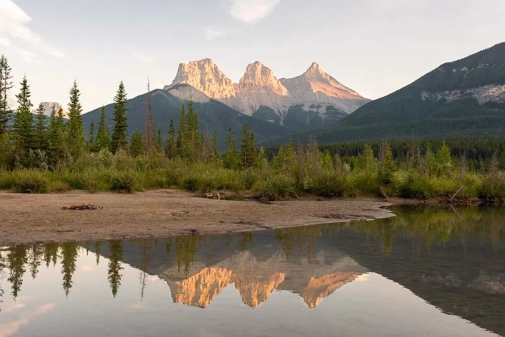 22 BEST Places to Visit in Alberta, Canada that you'll absolutely love!