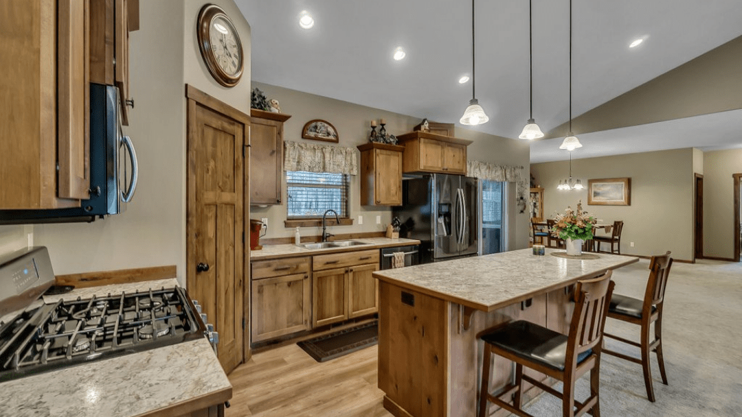 RATHDRUM HOME 2113 E DIAGONAL RD SOLD DestinationLiving.co