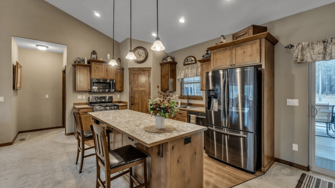 RATHDRUM HOME 2113 E DIAGONAL RD SOLD DestinationLiving.co