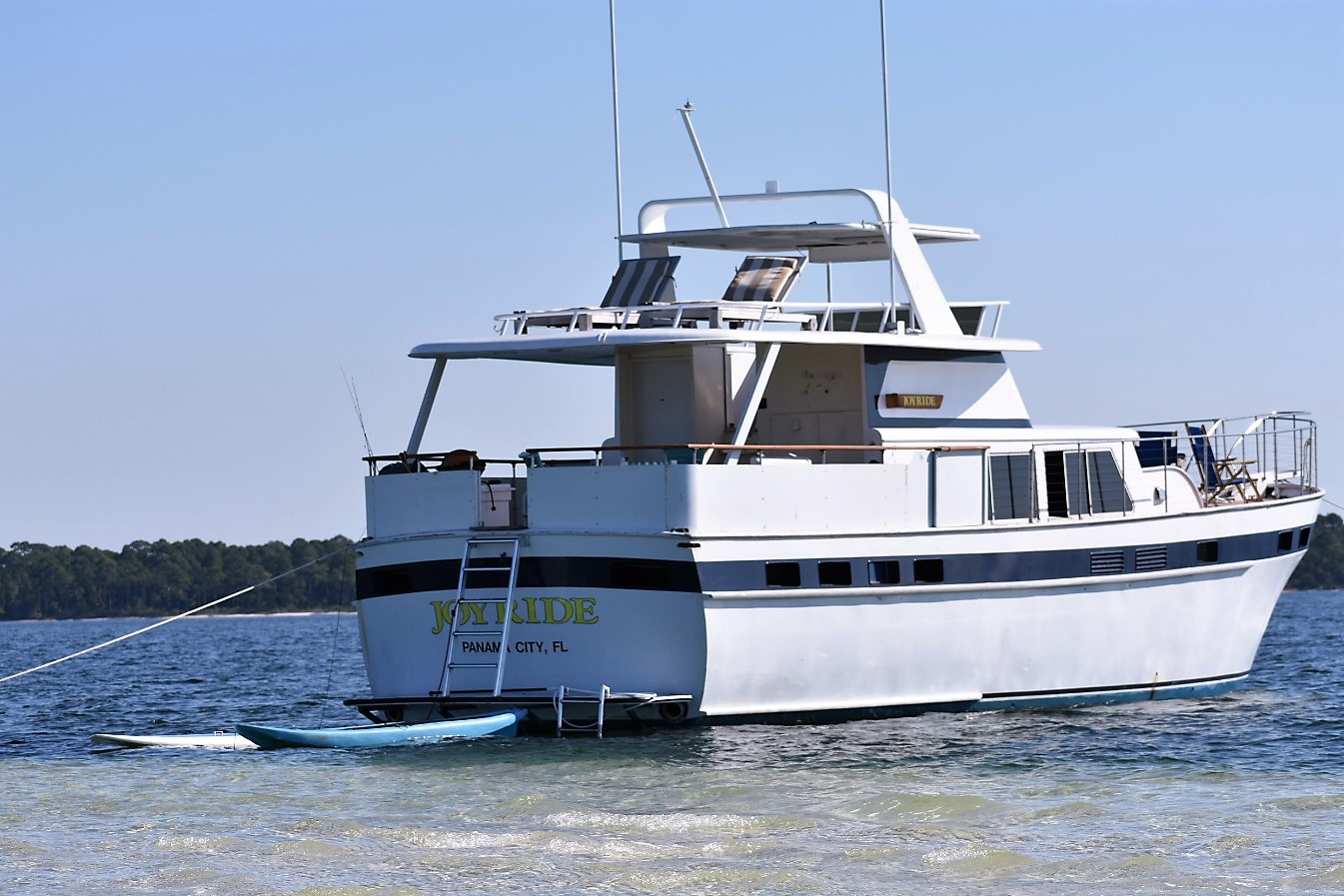 Book A Floating Airbnb At The St. Andrews Marina — Destination Panama City