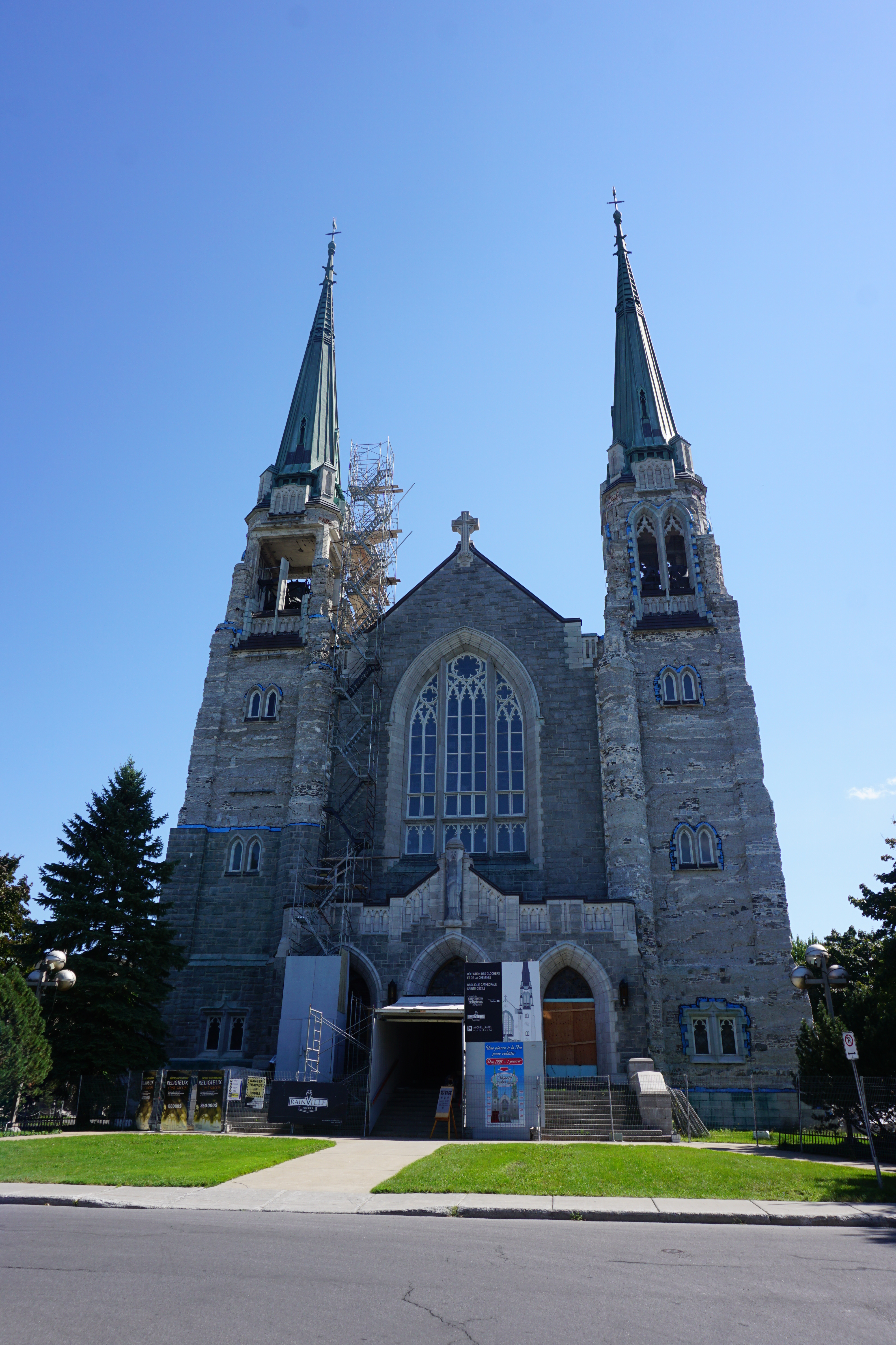 BasiliqueCathédrale SainteCécile de Valleyfield Destination