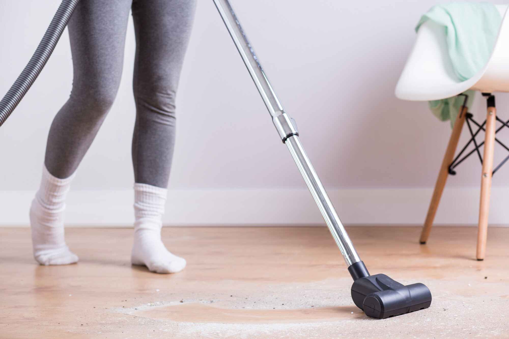 How to Deep Clean Your Room in 9 Simple Steps