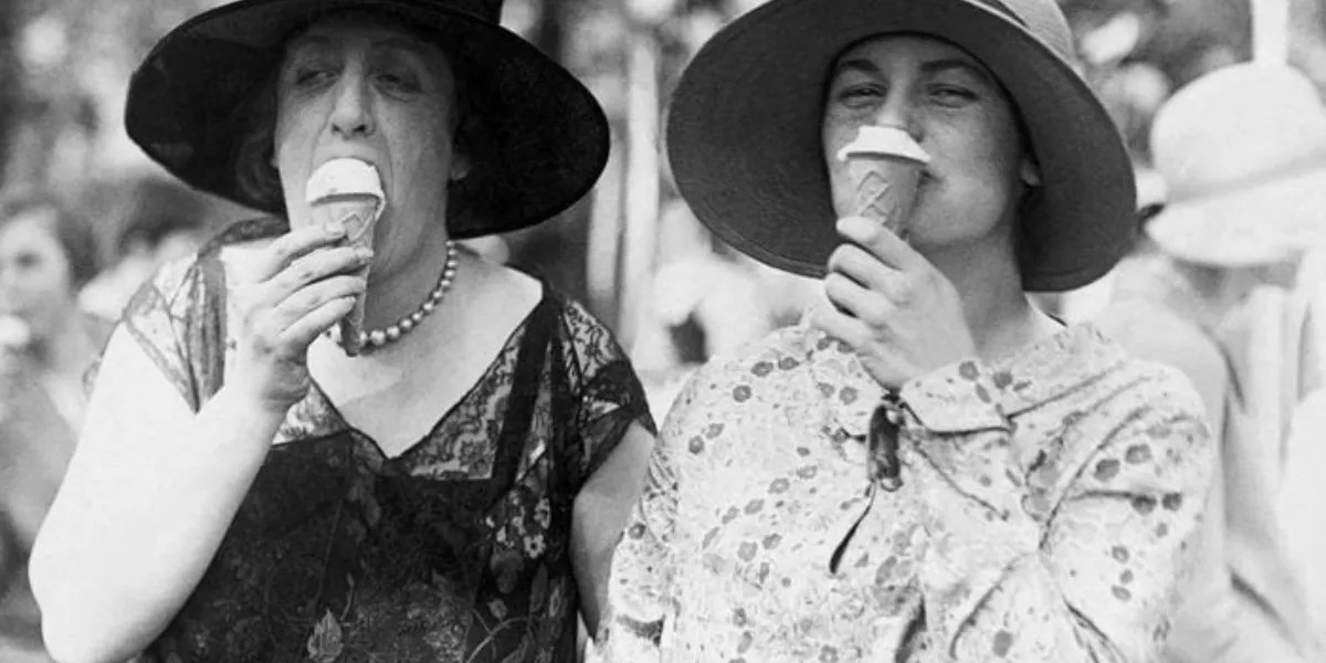 Discover the History Who Invented the First Ice Cream Maker