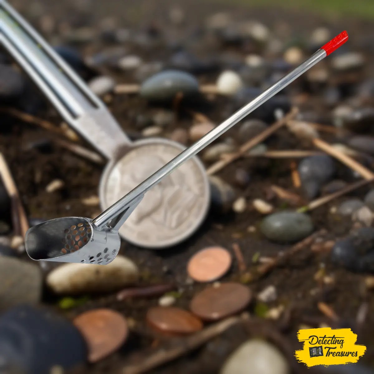 8 Best Sand Scoop for Metal Detecting (Tested & Reviewed!)