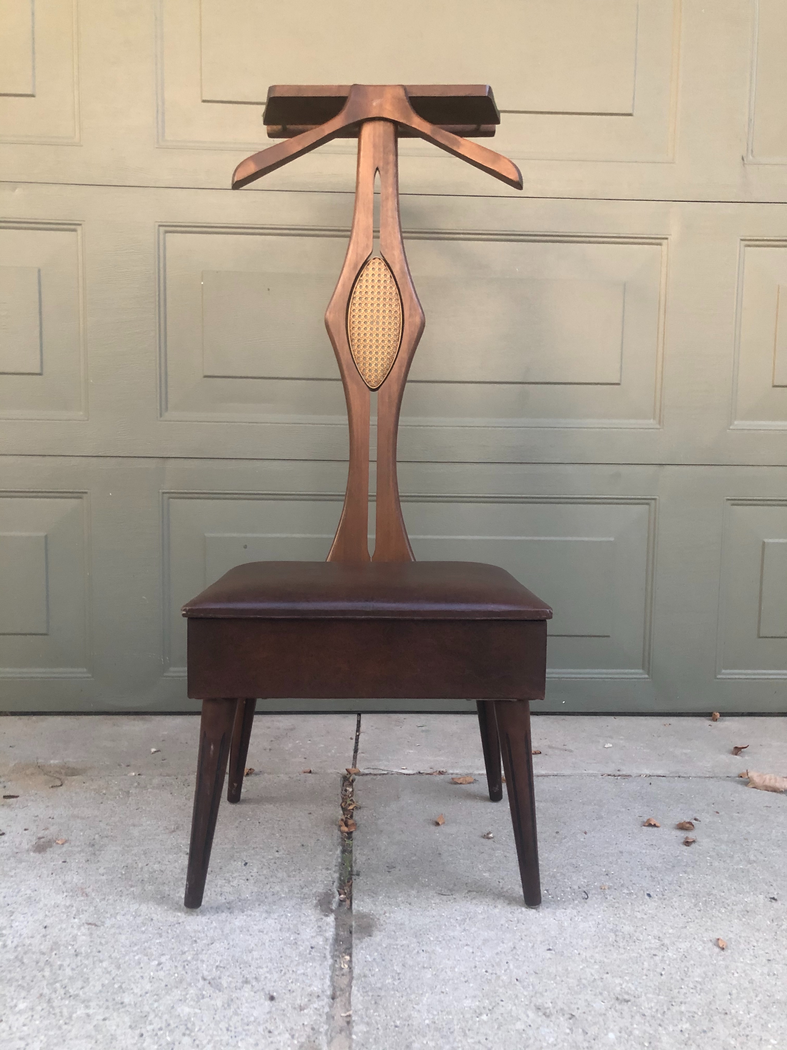 Gentleman’s Valet Chair Detroit Picked