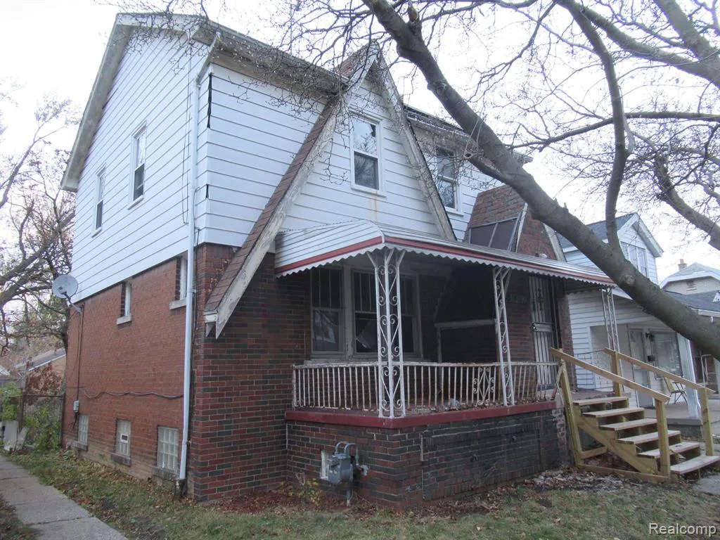 14017 St Charming East Side Colonial Detroit Progress Realty