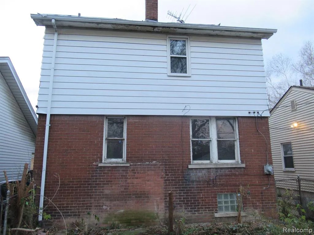 14017 St Charming East Side Colonial Detroit Progress Realty