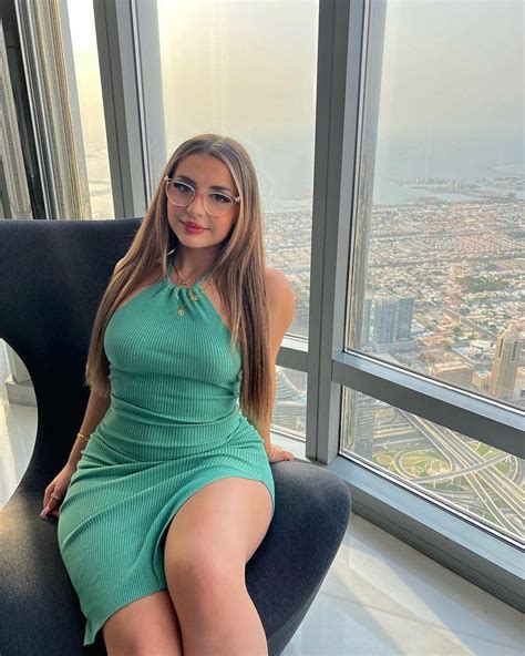 Lilith Cavaliere Nude - Imaginative Minds