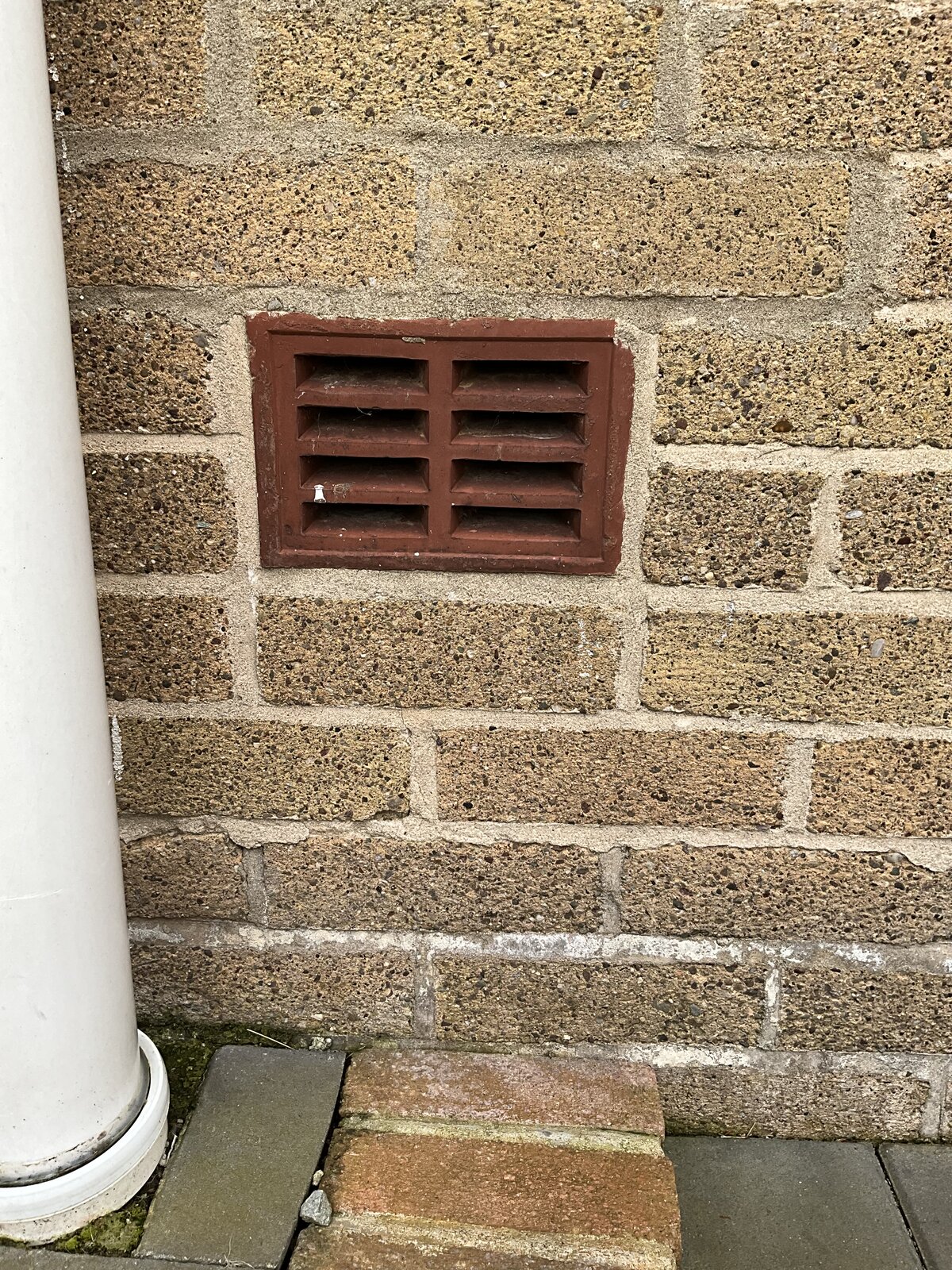 Old wall air vent , pest proofing... Can I block it? (Ed.) DIYnot Forums