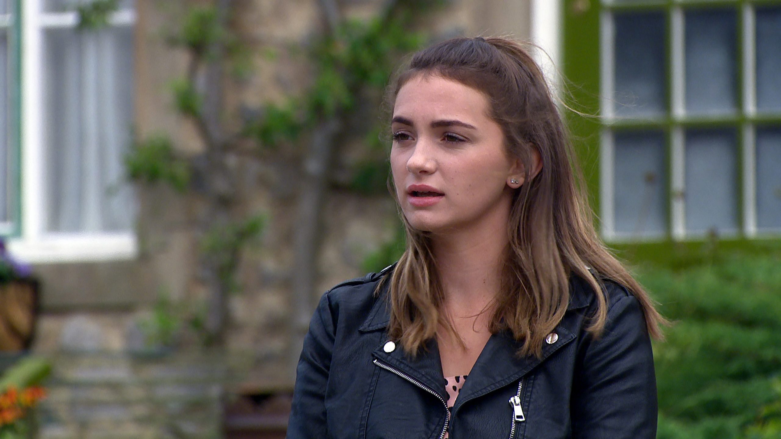 Emmerdale Spoilers! Desperate Amelia Spencer takes DRASTIC action