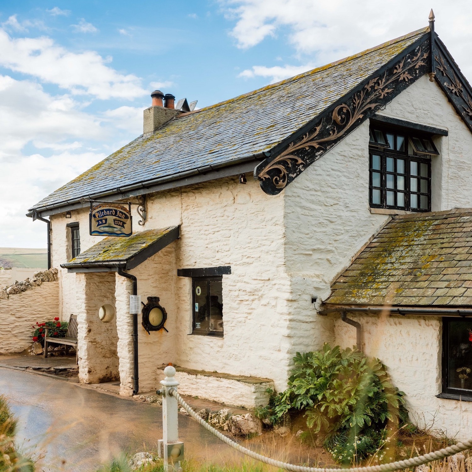 12 iconic Devon pubs to tick off the bucket list Devon Muddy Stilettos