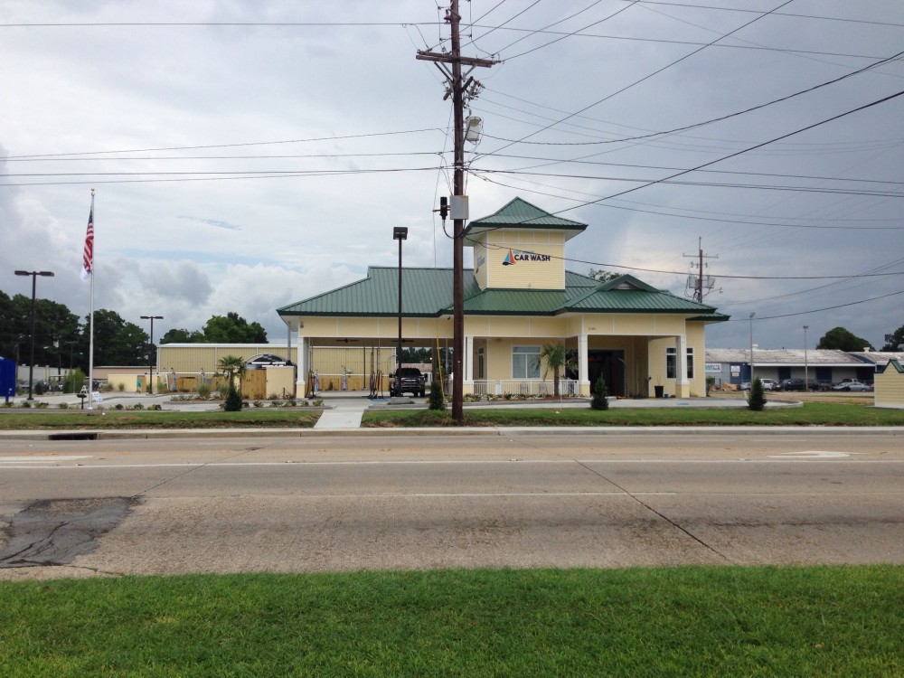 Gulf Breeze Car Wash is Now Open Developing Lafayette