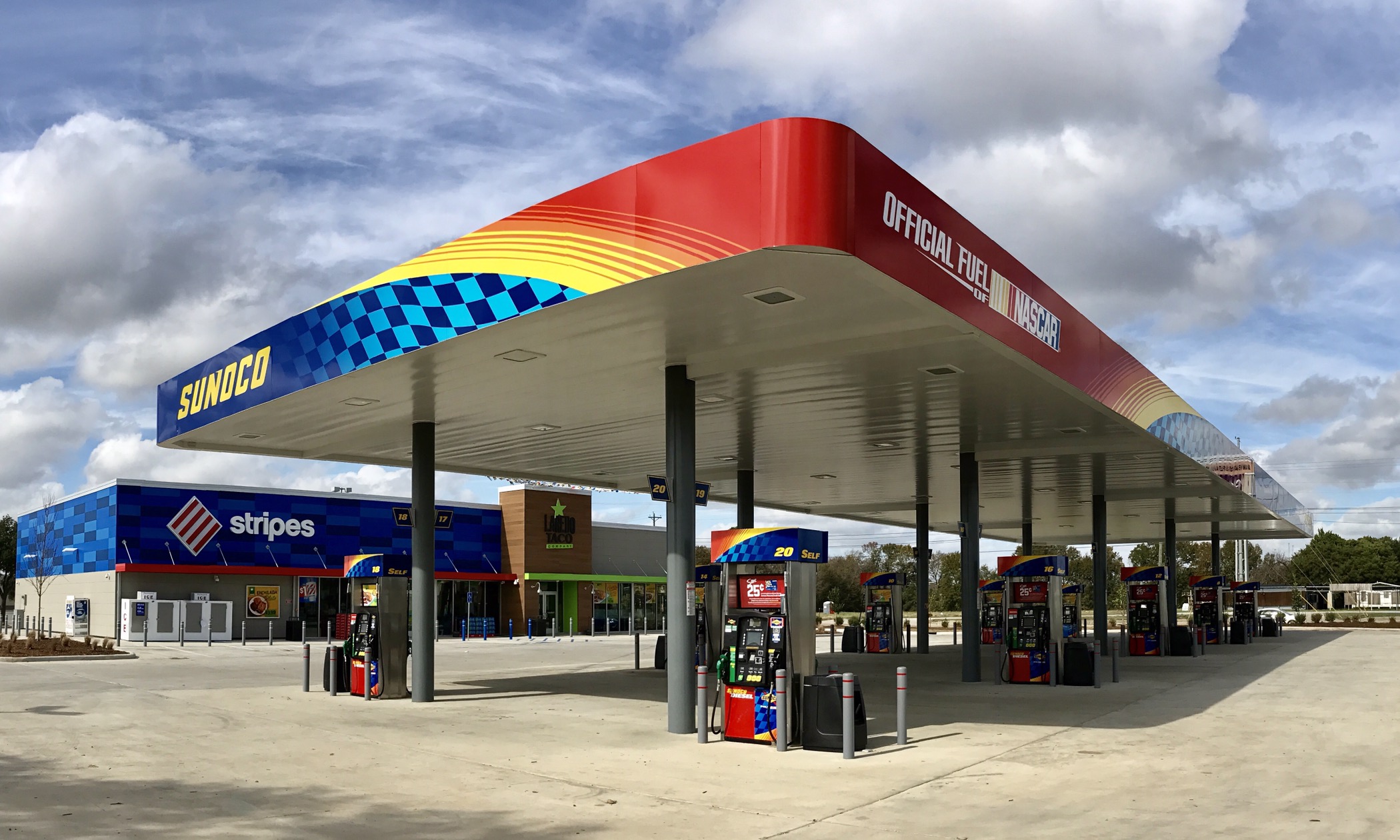 Stripes & Laredo Taco Opened Today On Ridge Developing Lafayette