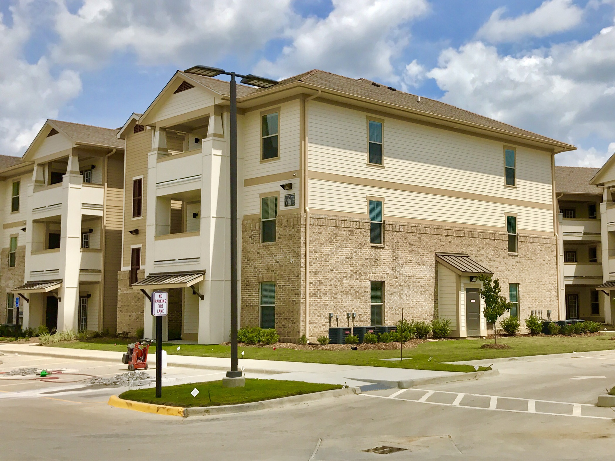 La Veranda at Polly Lane Apartments Near Complete Developing Lafayette