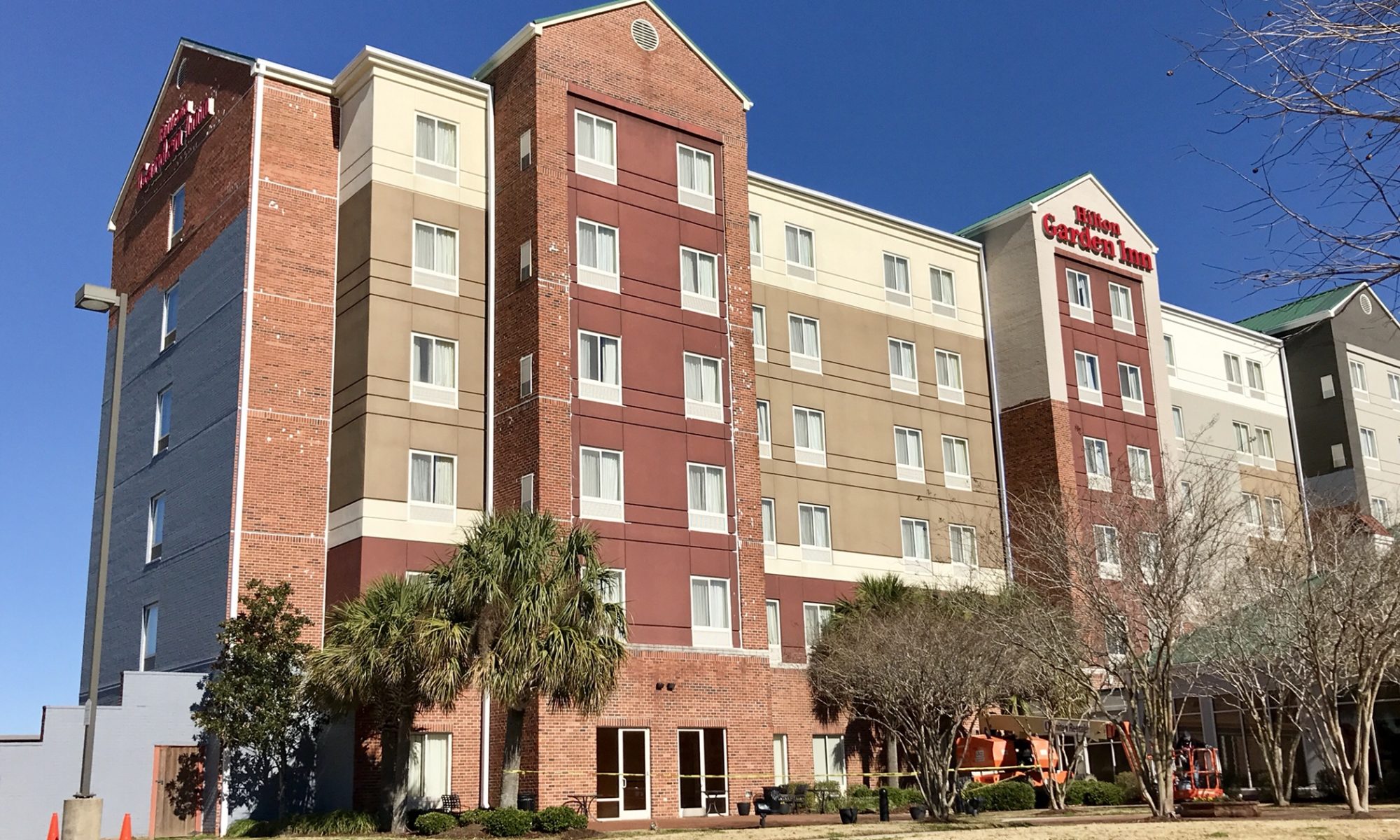Hilton Garden Inn Near Cajundome Being Repainted Developing Lafayette