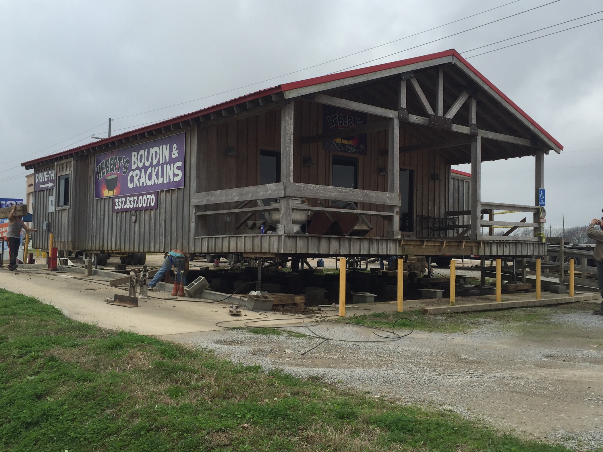 Broussard’s Hebert’s Boudin & Cracklins Relocates to Breaux Bridge