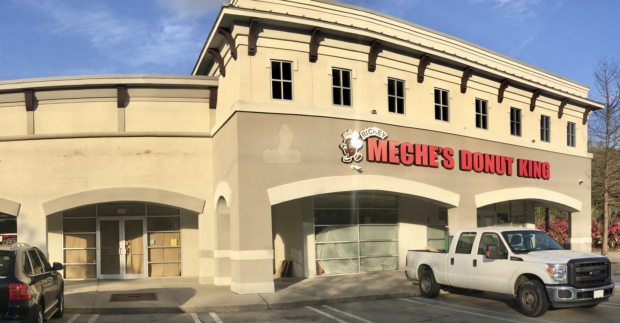 Pinhook Meche’s Donut King Now Open Developing Lafayette