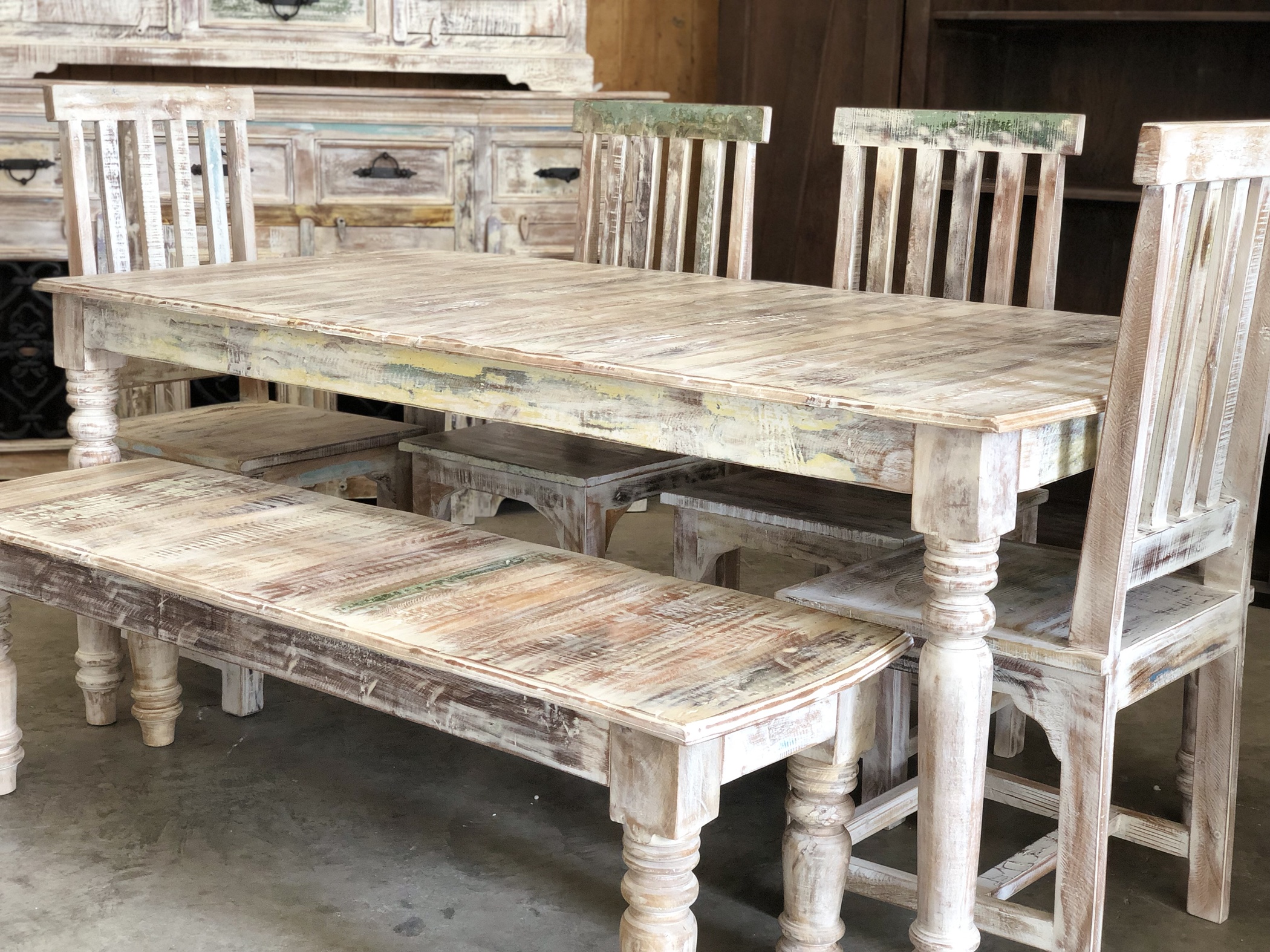 Custom Hardwood Retailer, Rustic House Furniture, Expands Into