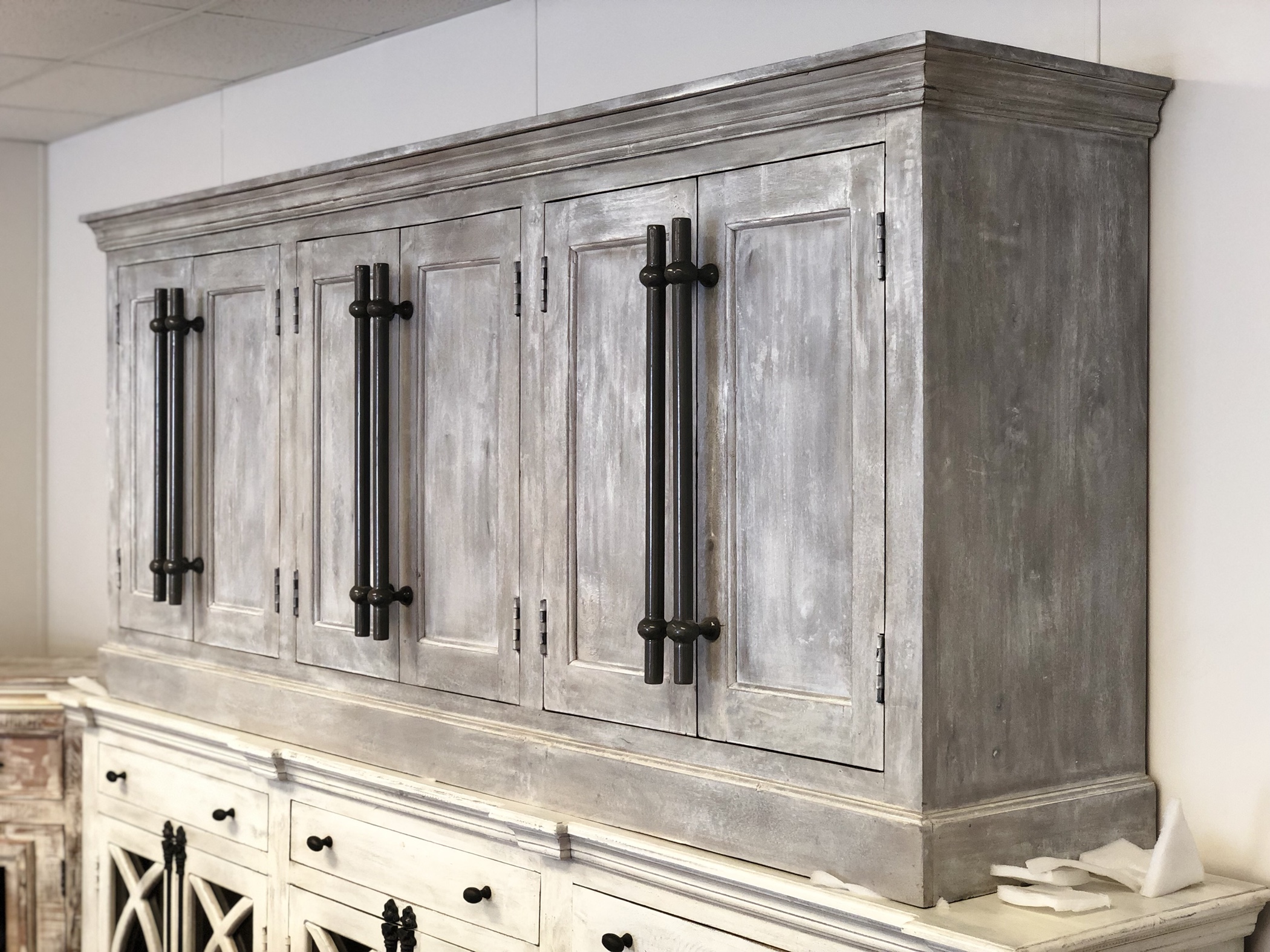 Custom Hardwood Retailer, Rustic House Furniture, Expands Into