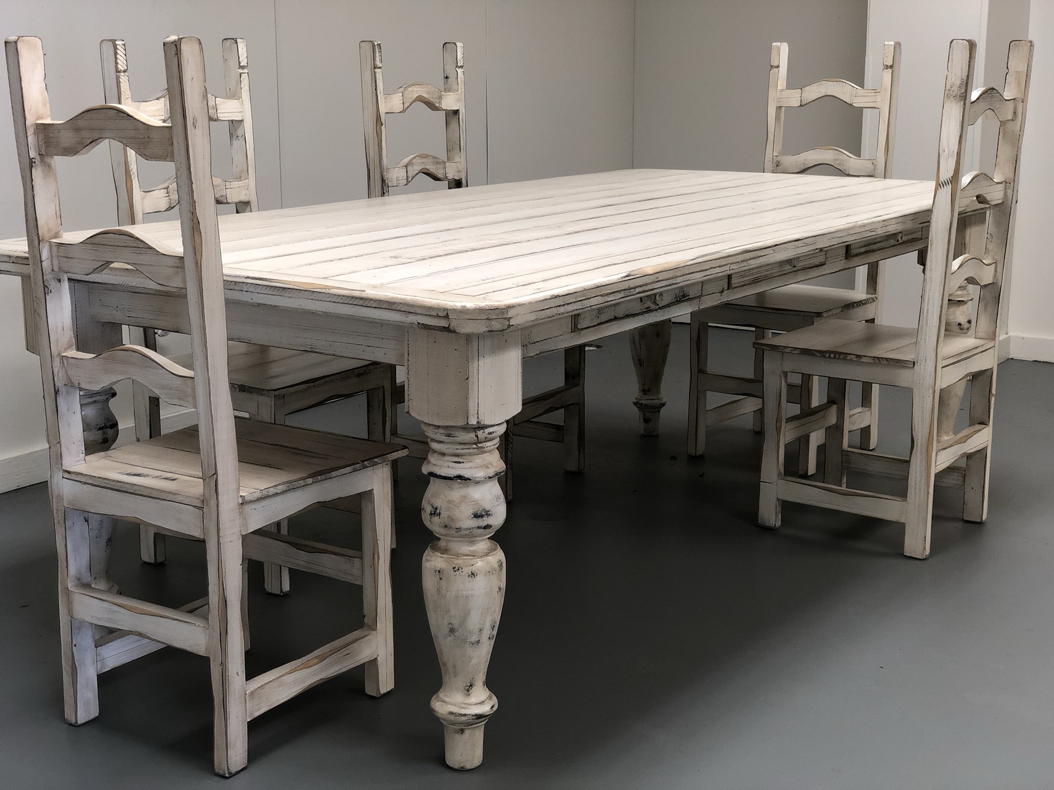 Custom Hardwood Retailer, Rustic House Furniture, Expands Into