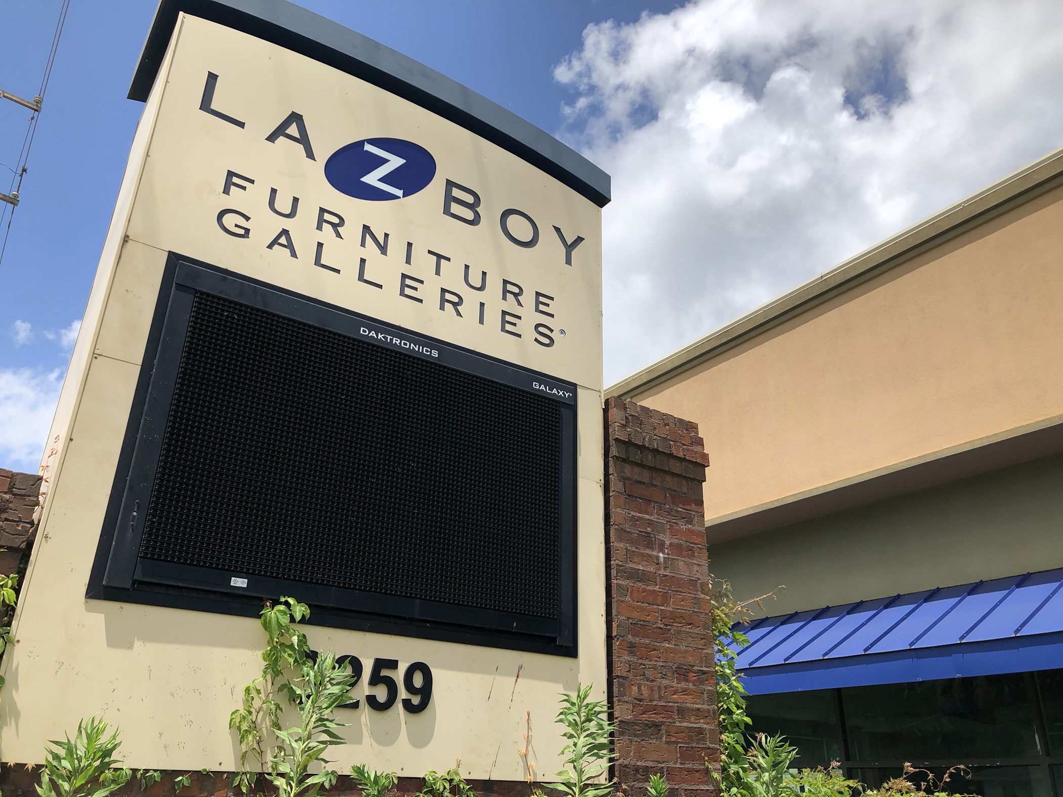 Bayou Braces & Dentistry To Relocate Into The Former LaZBoy Building