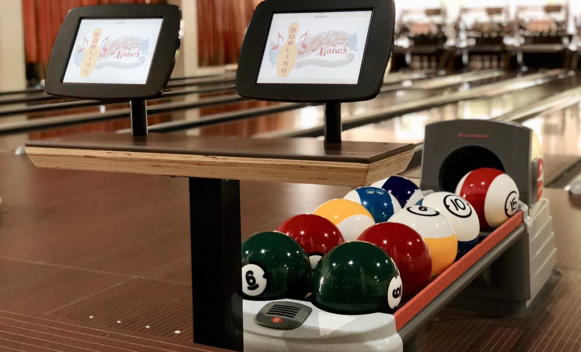 Tiniball, Martinis & Meatballs, Taking The Place of The Sainte Marie Restaurant at Rock’n’Bowl