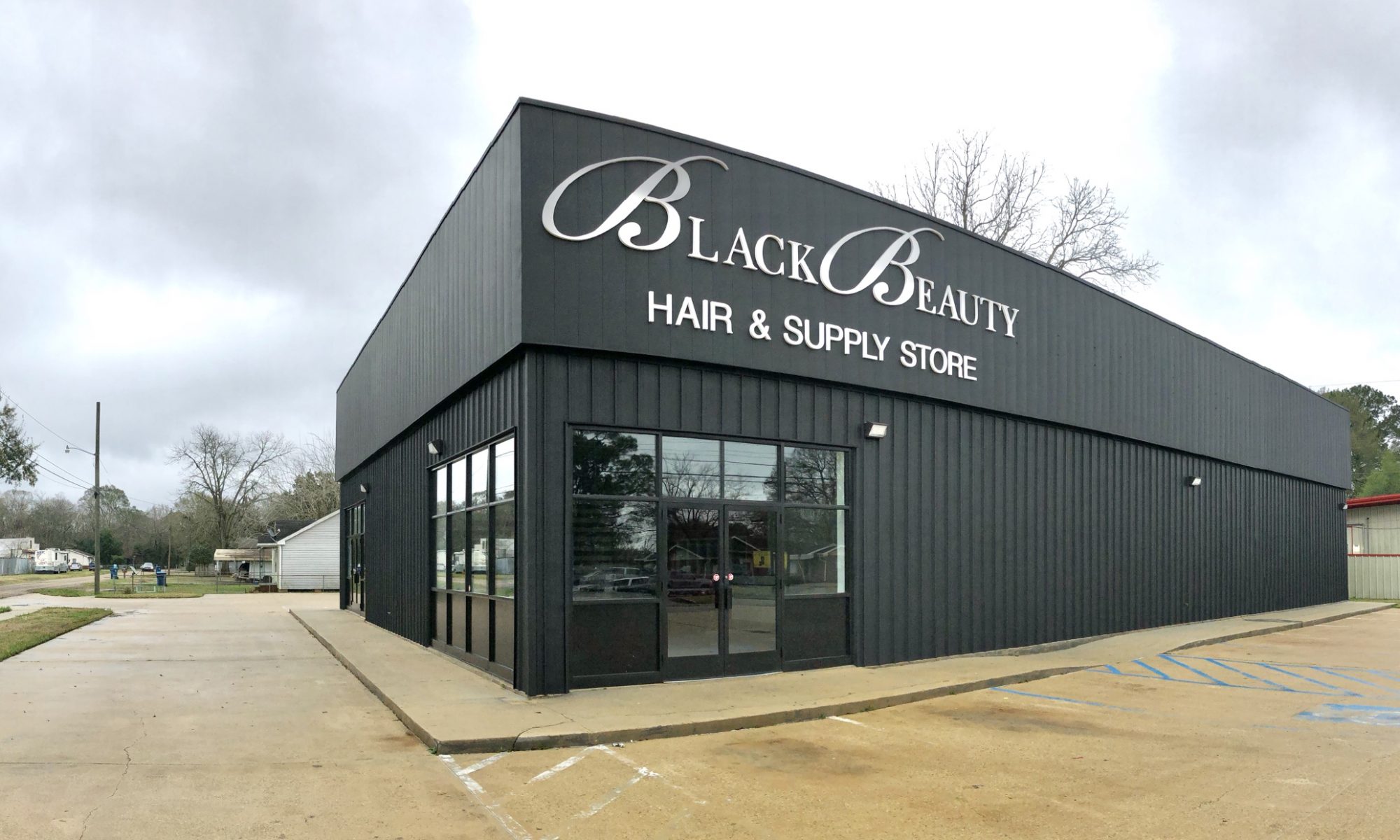 Black Beauty Hair & Supply Moving Into Former CarQuest On Moss Street