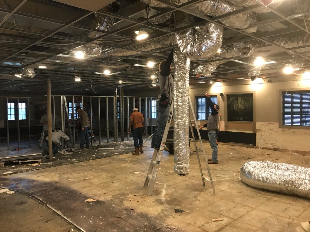 Deano’s Pizza South Renovating, Adding Outdoor Patio, New ToGo