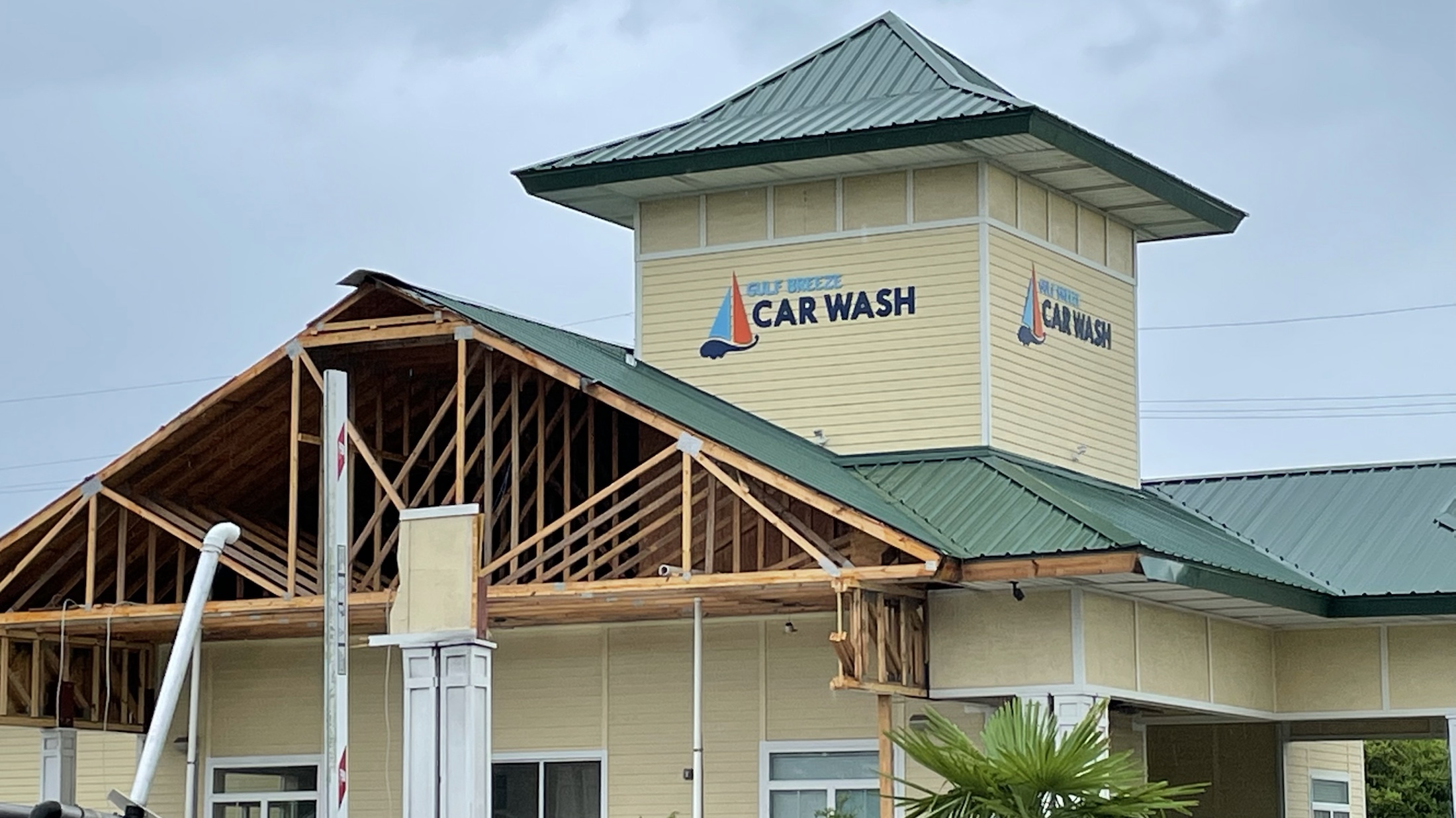 The Former Gulf Breeze Car Wash On Pinhook To New Crowleybased