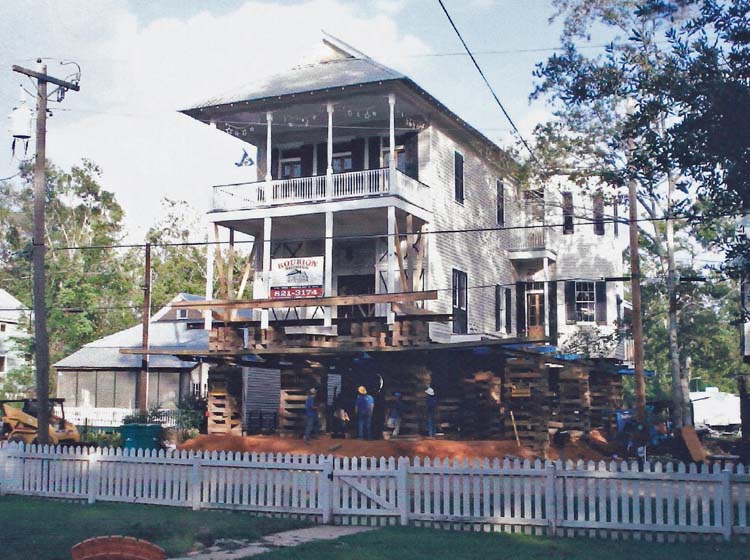 DeVillier House Movers and Levelers Specializing in Overheight