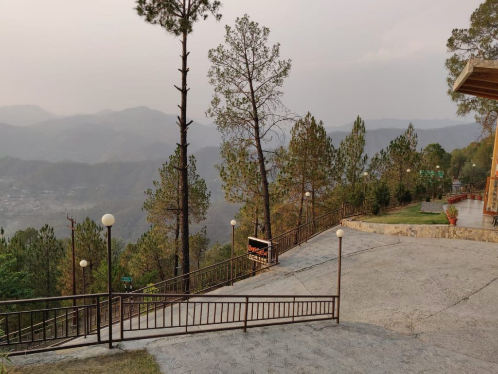 Binsar A Hideaway in Himalayas [Perfect Travel Guide for