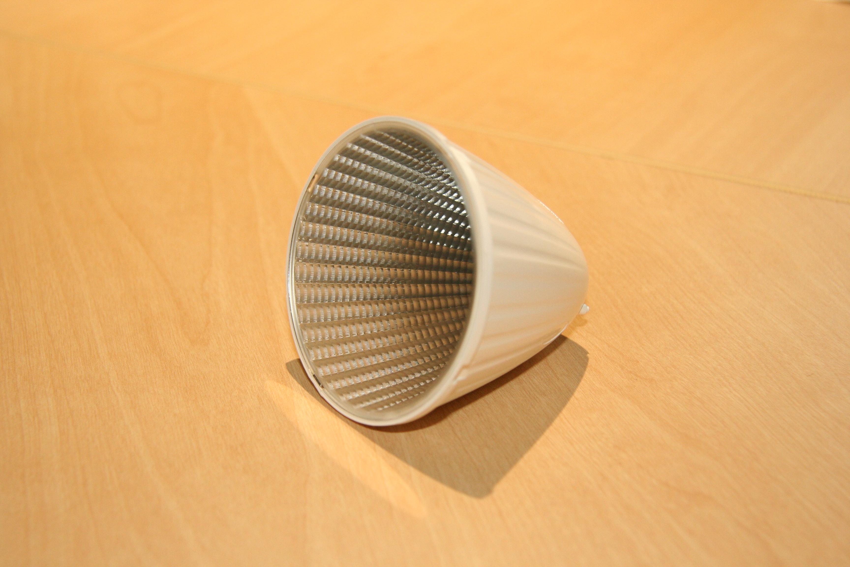 LED Reflectors and Holders LUMOTRIX