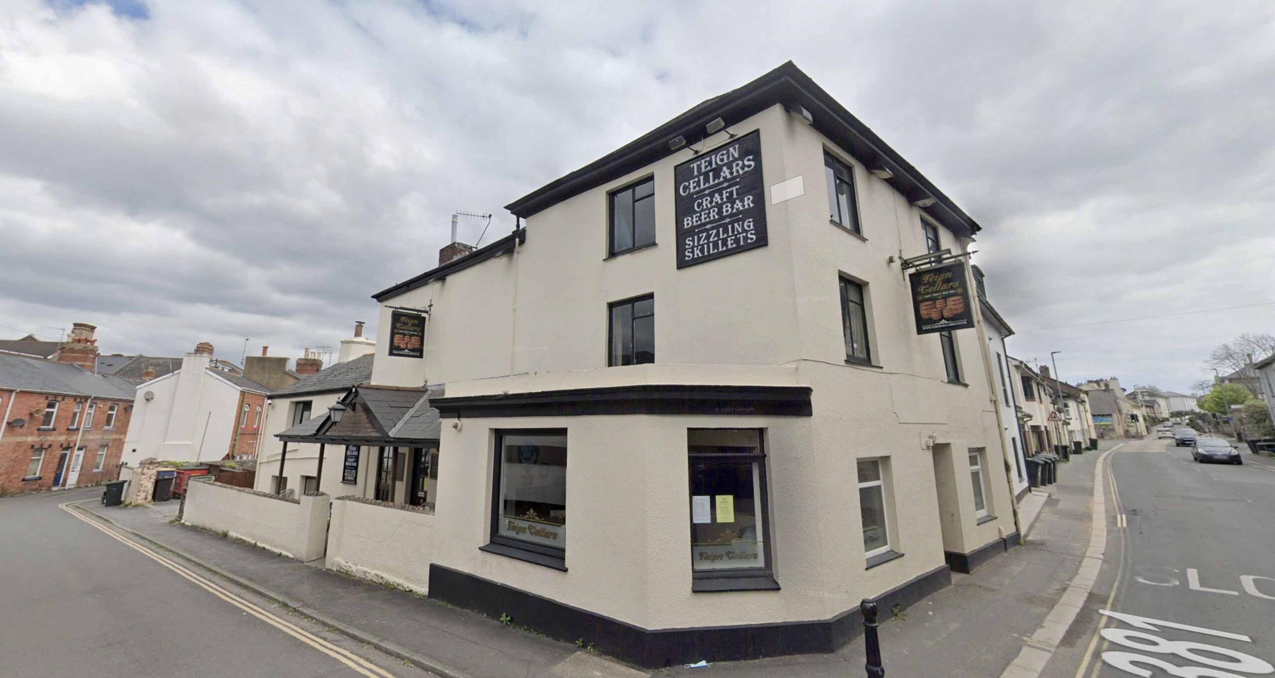Abbey Inn Buckfastleigh Devon Pubs The Best Pub Directory in the South West!