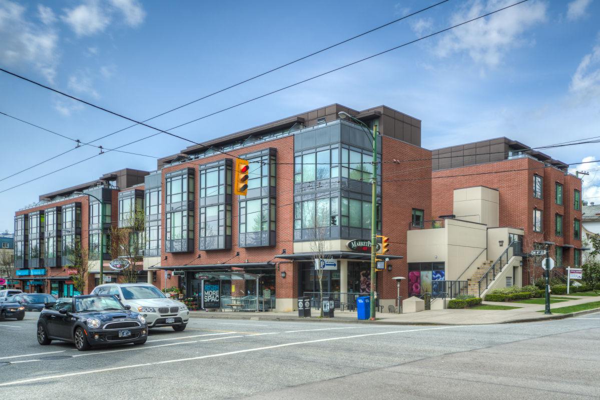 207 1961 Collingwood St, Vancouver, BC — Devon Samson