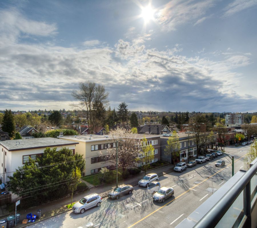 207 1961 Collingwood St, Vancouver, BC — Devon Samson