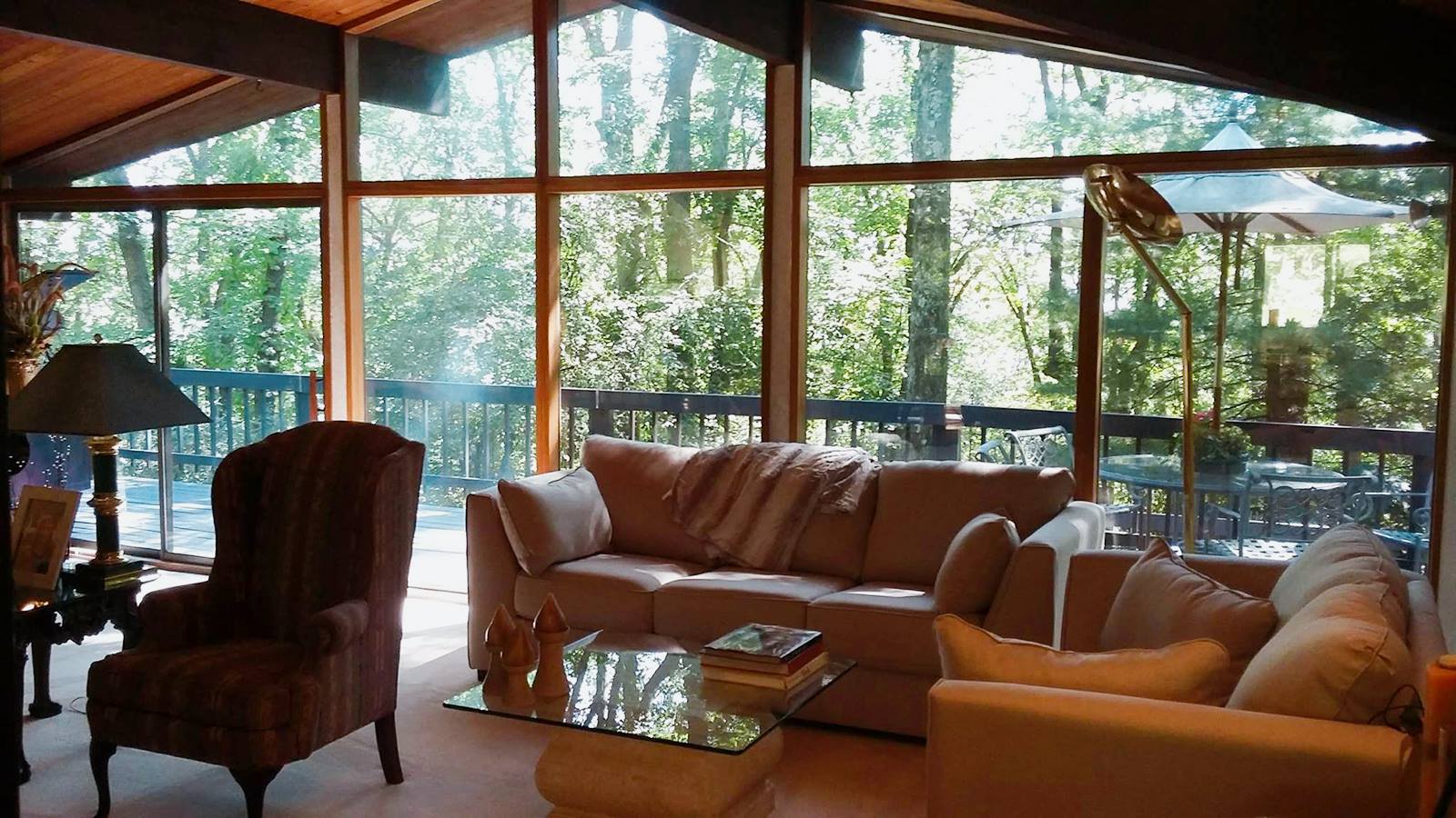 Gallery DeWitt Cleaning