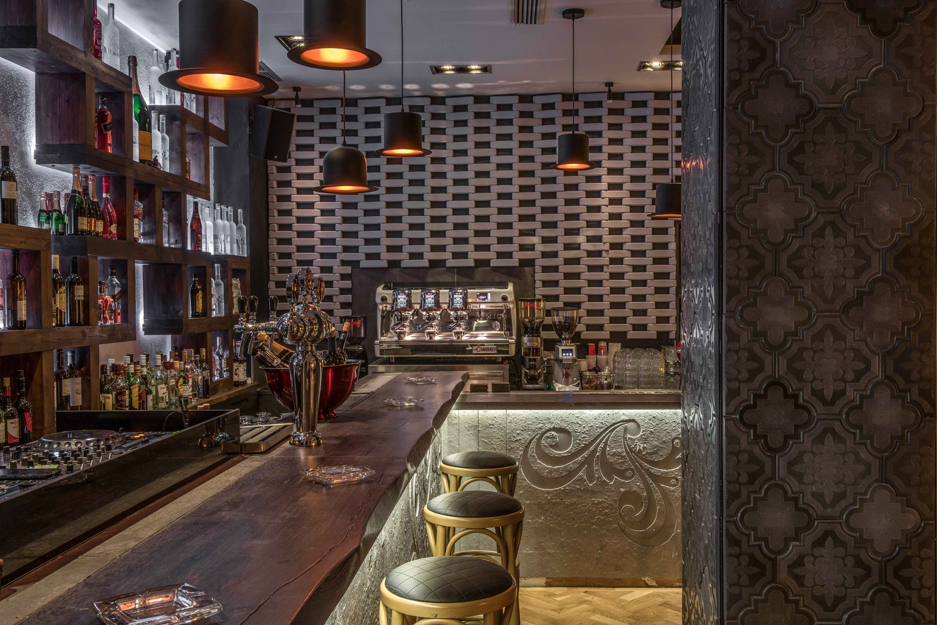 MR BOGART CAFE & BAR Dezone