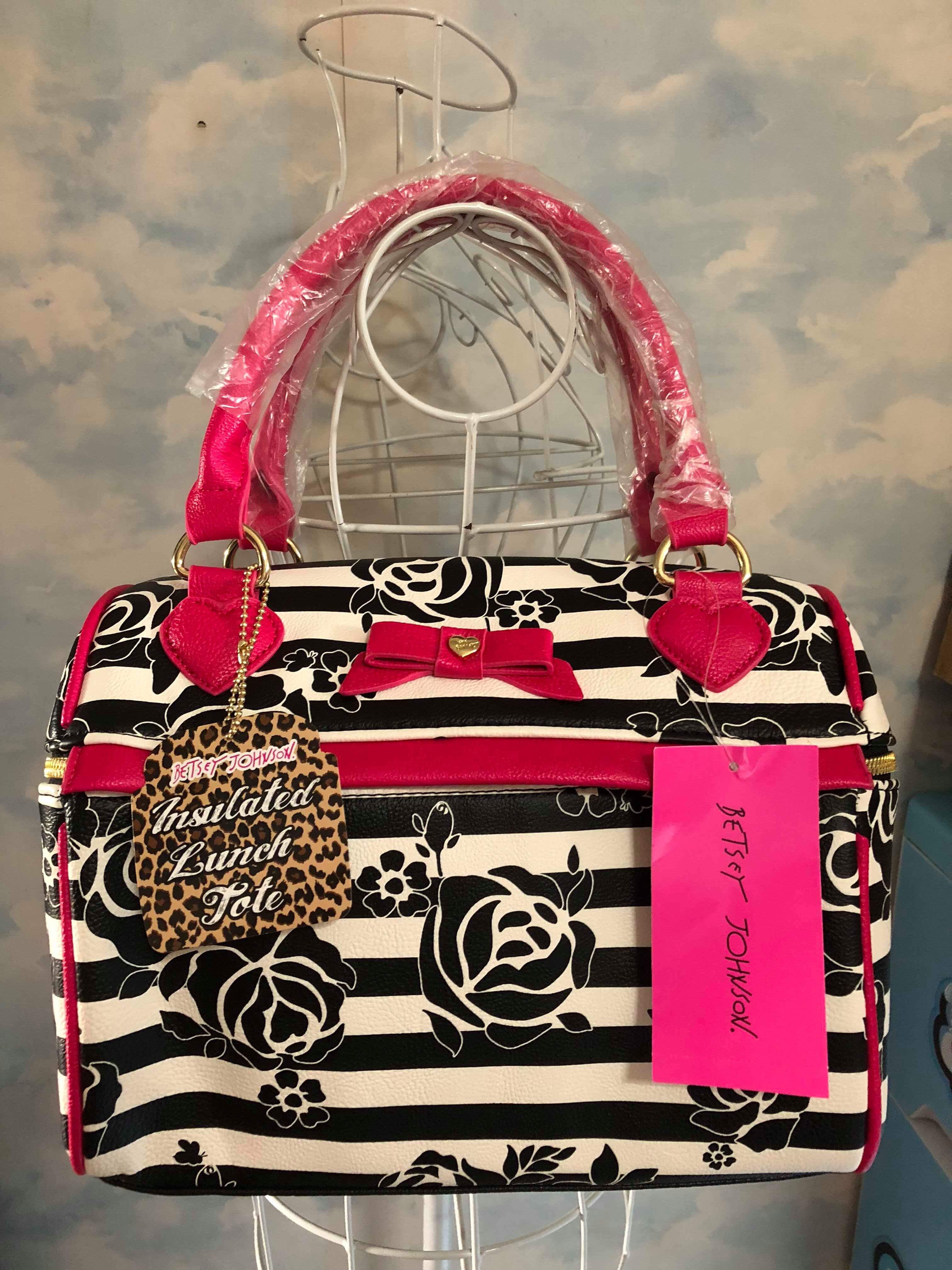 Details 151+ betsey johnson duffle bag best 3tdesign.edu.vn
