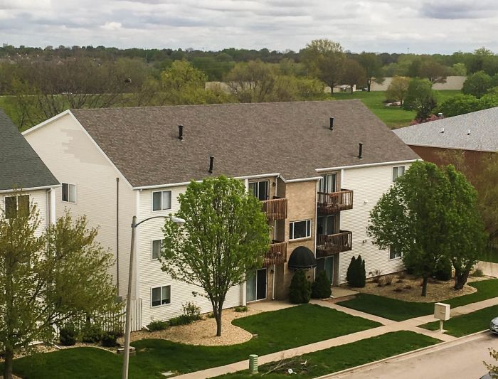 Rainbow Circle Apartments Bloomington IL