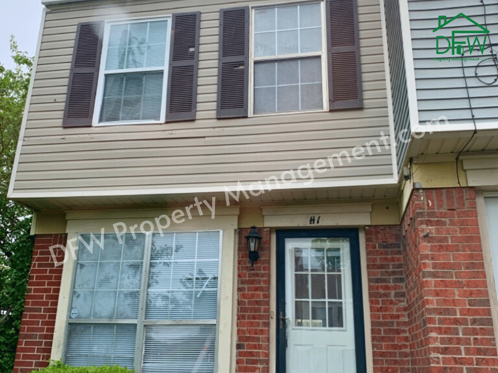 Charming 2Bedroom Townhome with Patio in Dallas Double Master