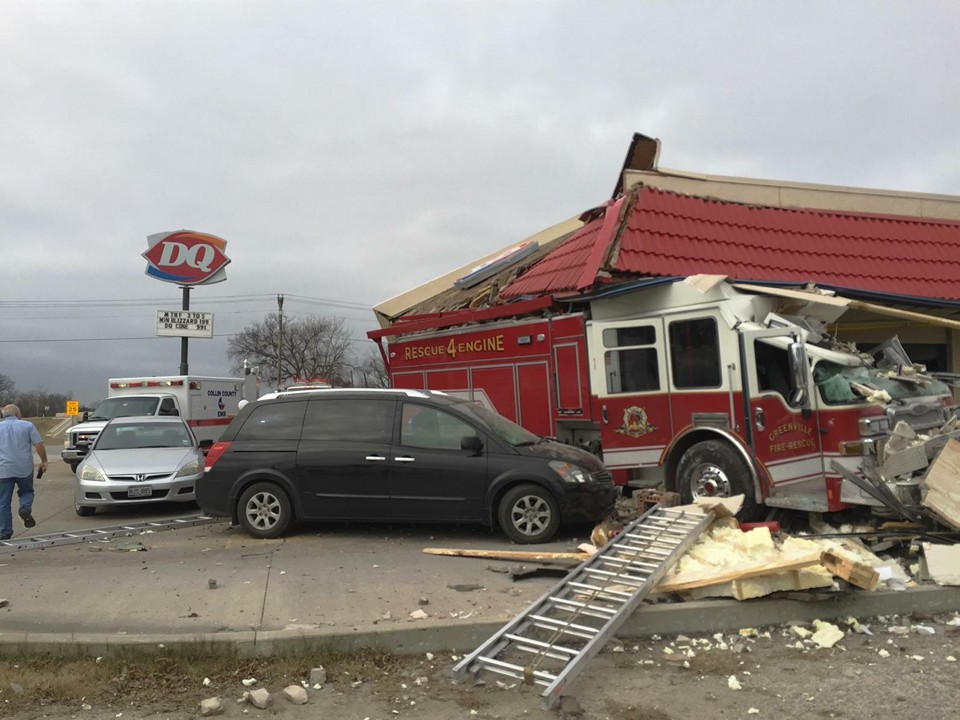 Firetruck Crash (Farmersville) DFW Scanner
