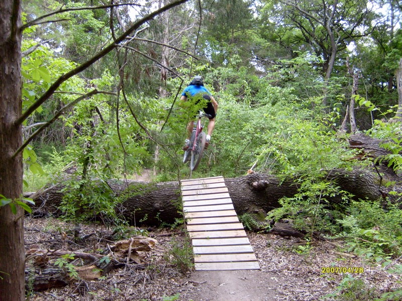 Oak Cliff Nature Preserve DFW Trail Guide