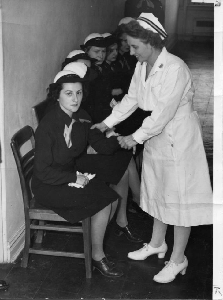 waves8 Digital Humanities Internship at the Edmon Low