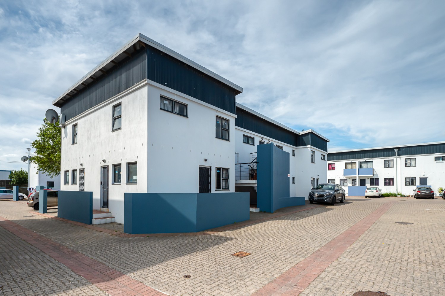 2 Bed Apartment For Sale in Maitland (R 799,000)