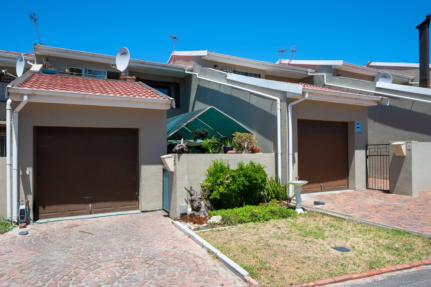 3 Bed Townhouse For Sale in Bracken Heights (R 1,950,000)